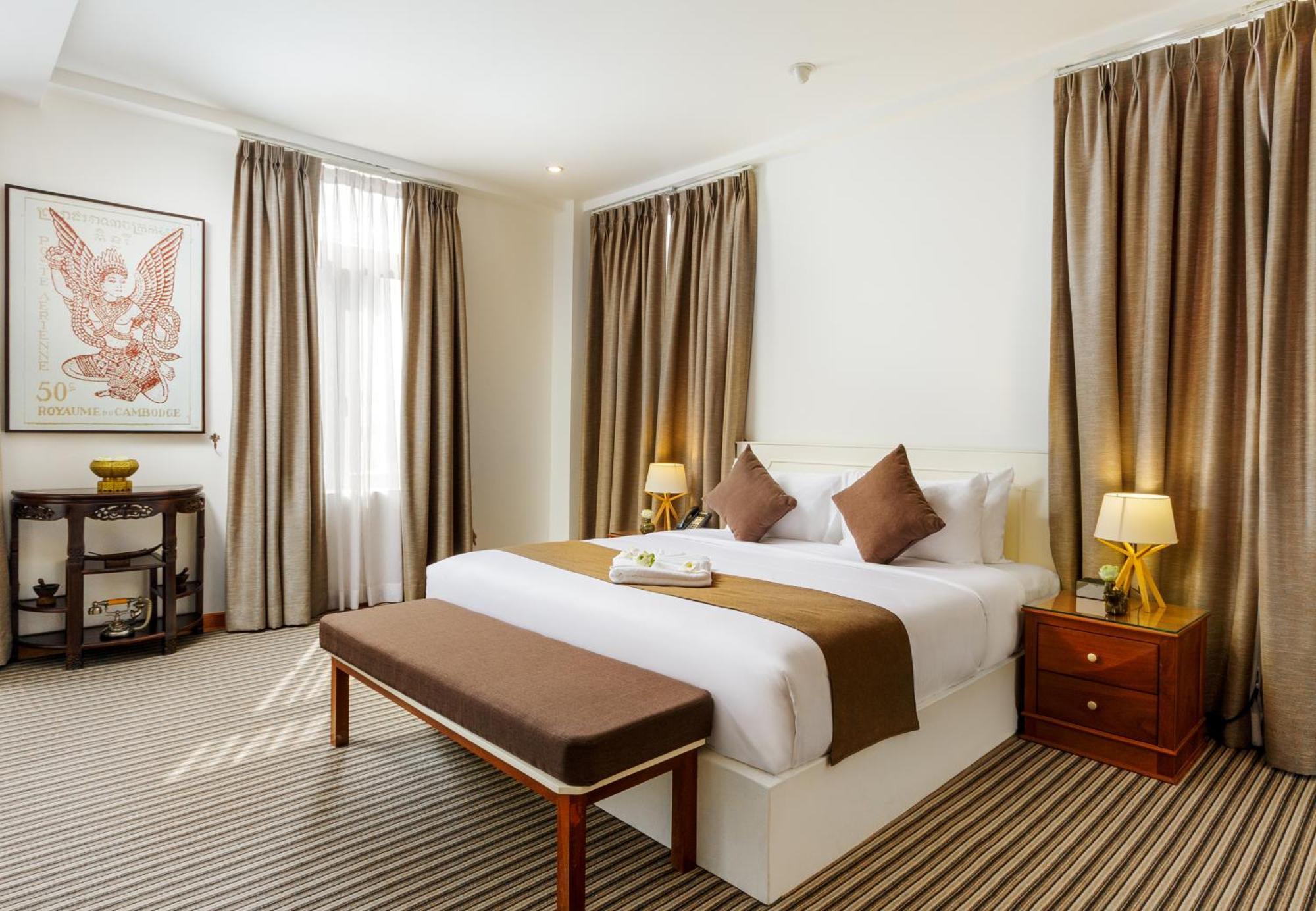 Jaya Suites Hotel Phnom Penh Bagian luar foto