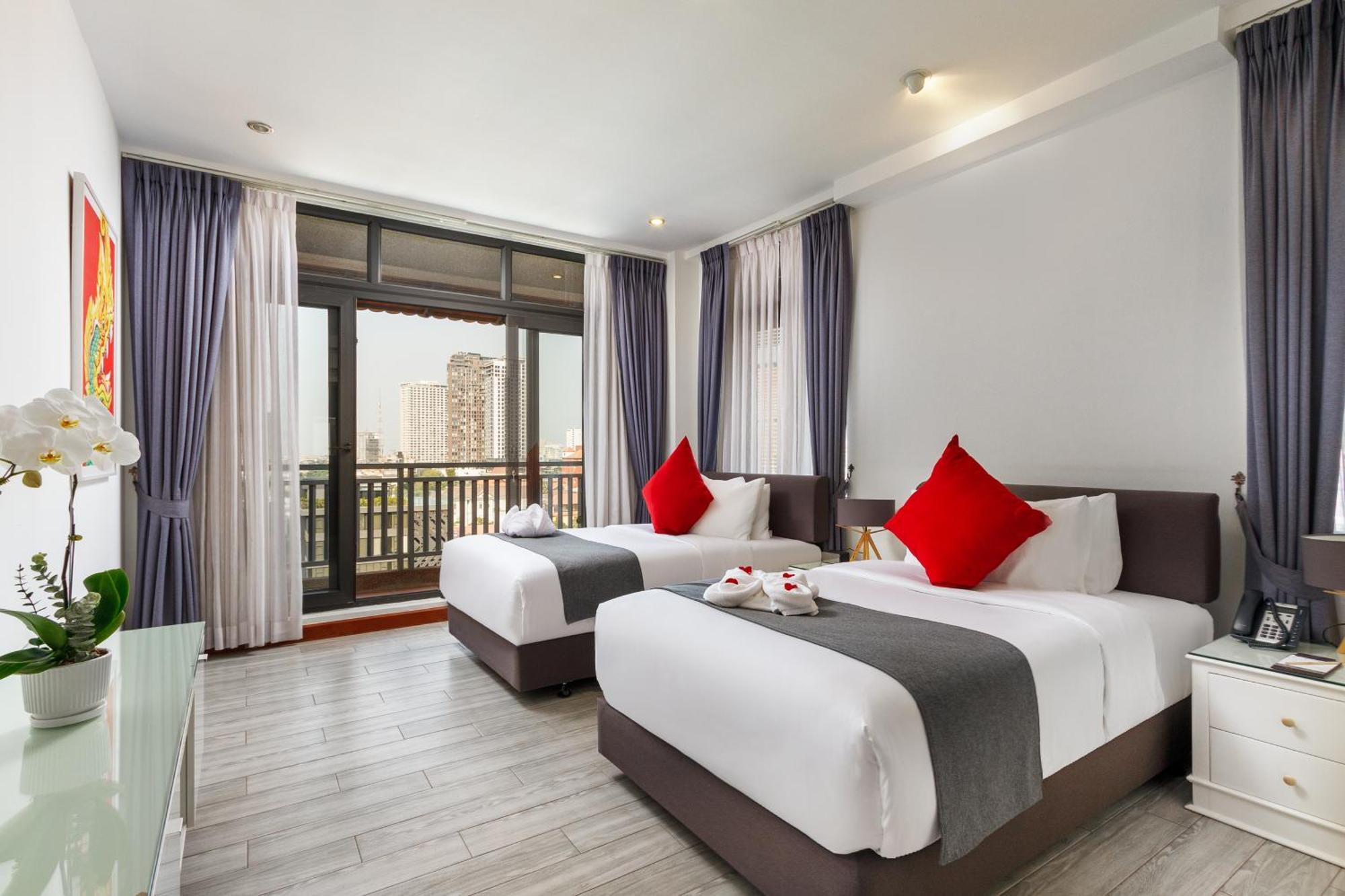 Jaya Suites Hotel Phnom Penh Bagian luar foto