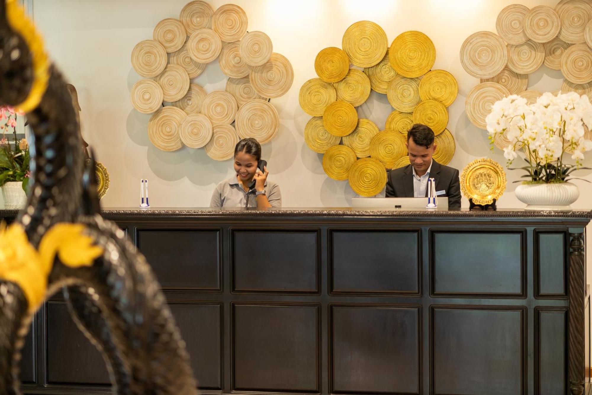 Jaya Suites Hotel Phnom Penh Bagian luar foto