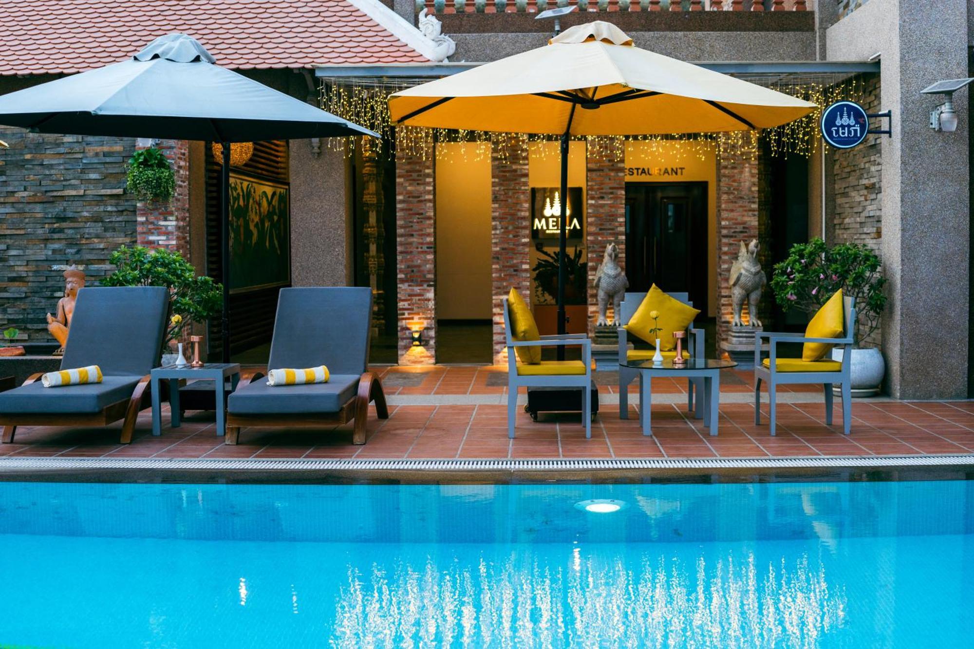 Jaya Suites Hotel Phnom Penh Bagian luar foto