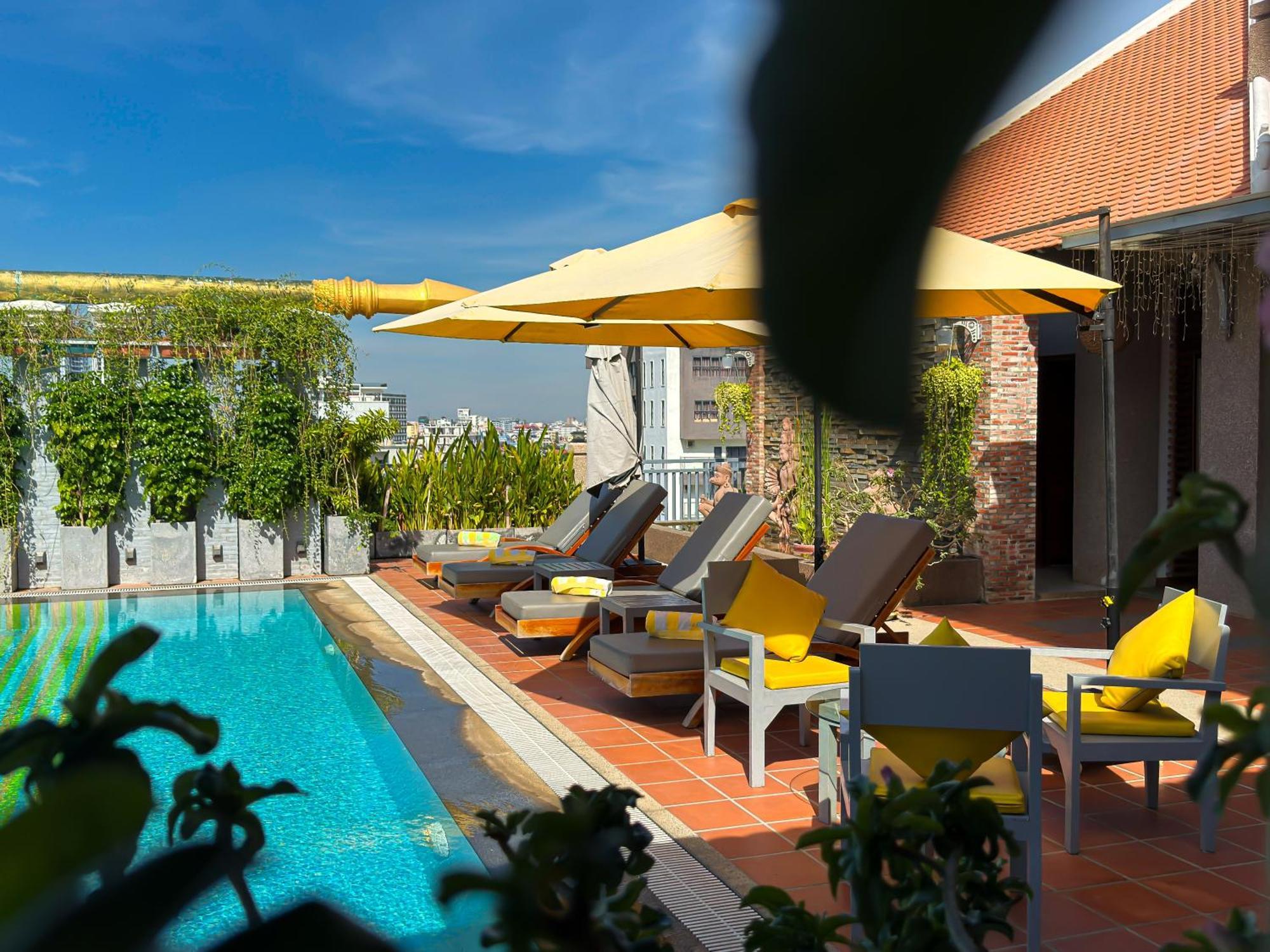 Jaya Suites Hotel Phnom Penh Bagian luar foto