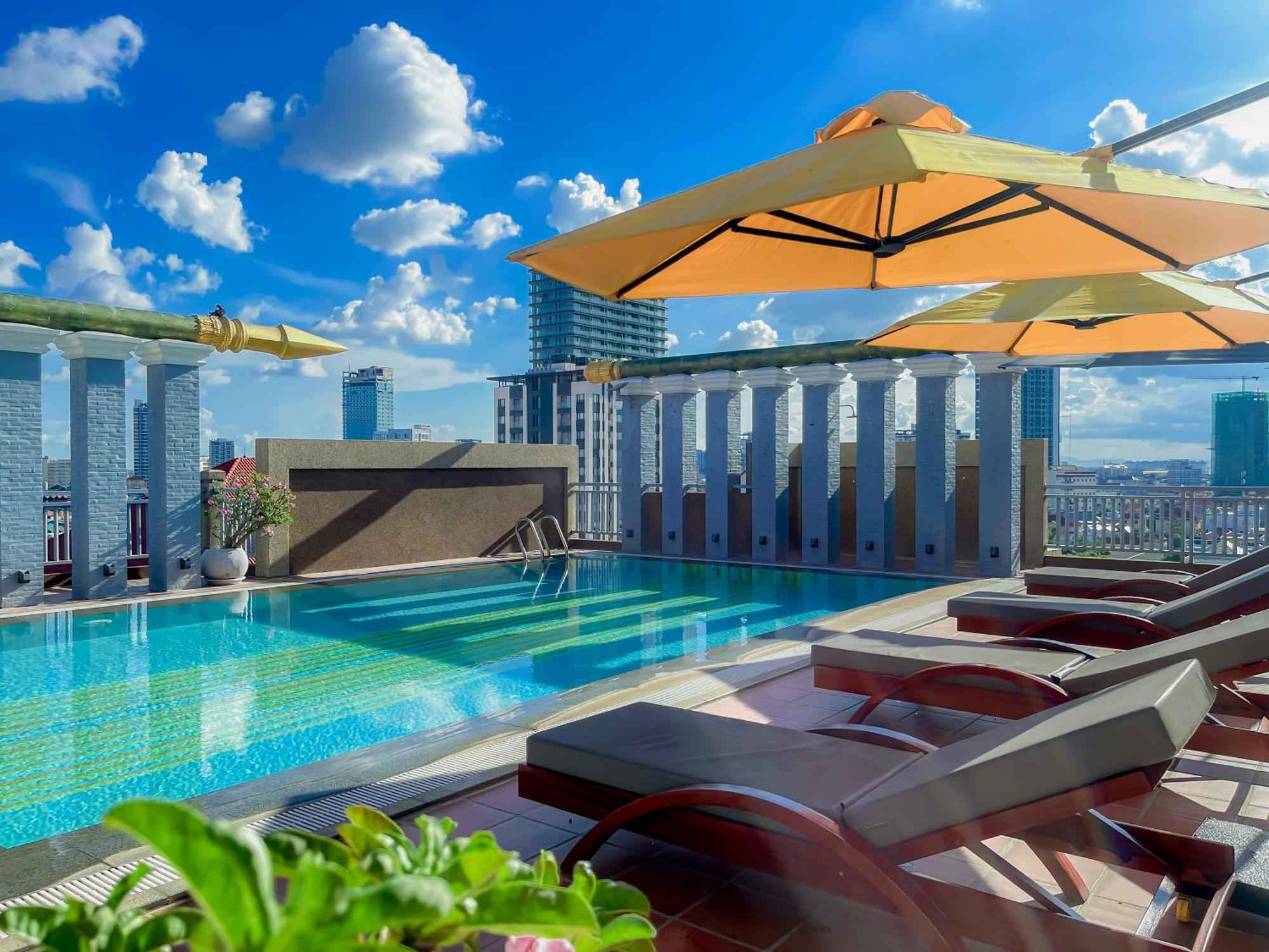 Jaya Suites Hotel Phnom Penh Bagian luar foto